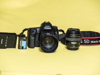 Продам фотоапарат Canon 5D Mark III Body foto 1