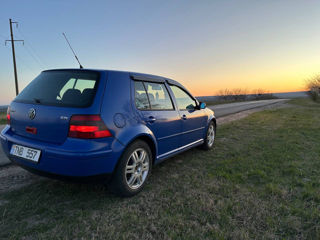 Volkswagen Golf foto 4