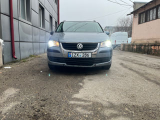 Volkswagen Touran foto 6