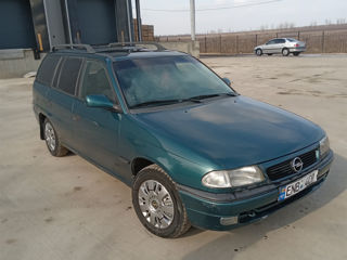 Opel Astra foto 4