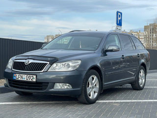 Skoda Octavia foto 1