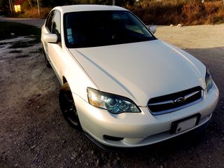 Subaru Legacy foto 3