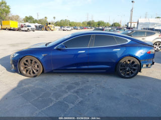 Tesla Model S foto 14