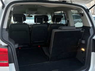 Volkswagen Touran foto 5