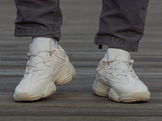 Adidas Yeezy Boost 500 Beige foto 8