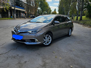 Toyota Auris foto 1