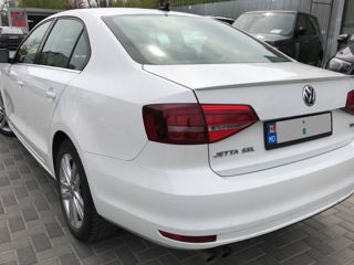 Volkswagen Jetta foto 5