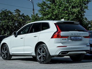 Volvo XC60 foto 2