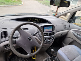 Toyota Previa foto 3