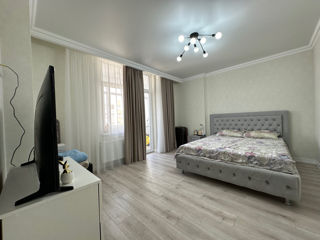 Apartament cu 2 camere, 68 m², Botanica, Chișinău foto 4