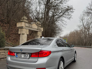 BMW 5 Series foto 3