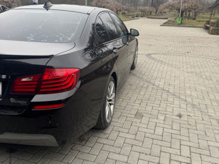 BMW 5 Series foto 4