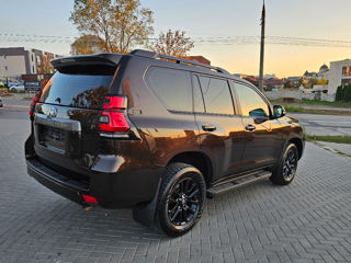 Toyota Land Cruiser Prado foto 2