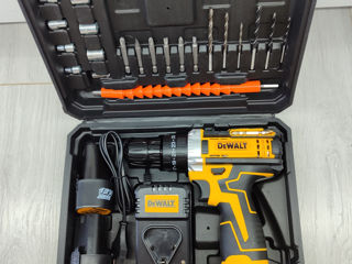 Шуруповёрт DeWalt 12v 2ah,2 батареи