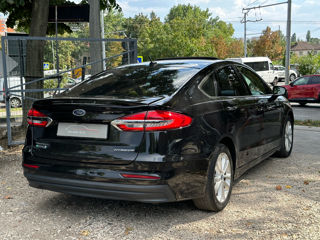 Ford Fusion foto 7