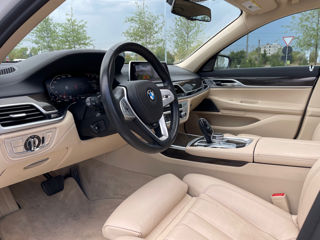 BMW 7 Series foto 10