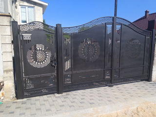 Porți și garduri metalice traforate direct de la producator foto 11