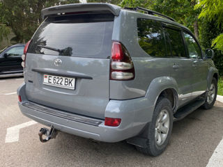 Toyota Land Cruiser Prado foto 3