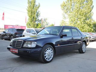 Mercedes Series (W124)