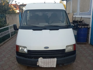 Ford Transit foto 2