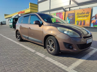 Renault Grand Scenic foto 10