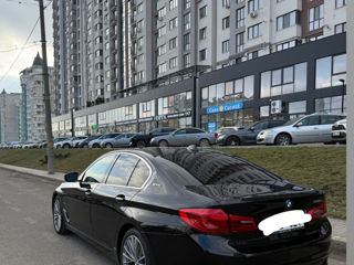 BMW 5 Series foto 2