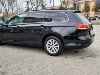 Volkswagen Passat foto 2