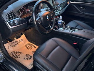 BMW 5 Series foto 3