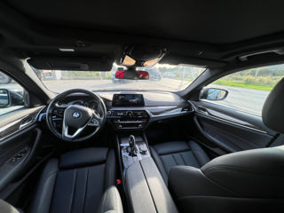 BMW 5 Series foto 7