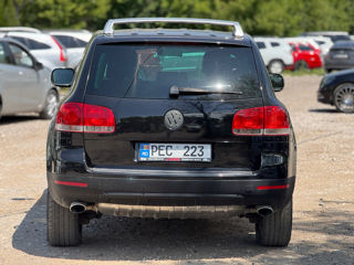 Volkswagen Touareg foto 3
