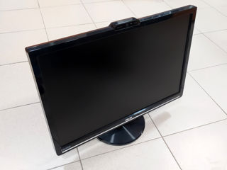 22" ASUS VK222H / встроенные динамики и камера