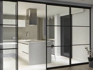 Pereti despartitor din PVC/aluminiu/sticla securizata.Перегородки из ПВХ/алюминия/стекла. foto 2
