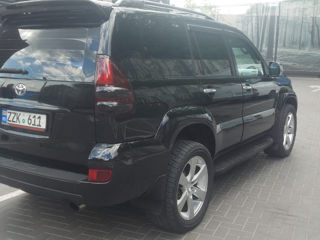 Toyota Land Cruiser Prado foto 4