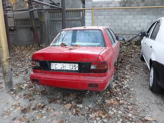 Hyundai Pony foto 1