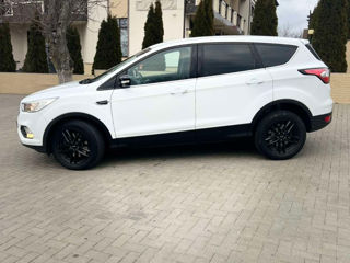 Ford Kuga foto 9