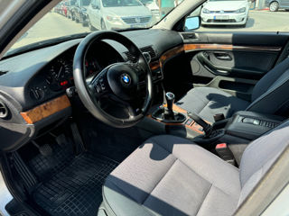 BMW 5 Series foto 11