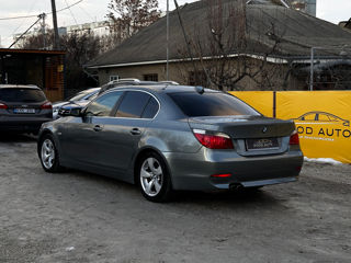 BMW 5 Series foto 3