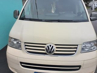 Volkswagen Caravelle foto 2