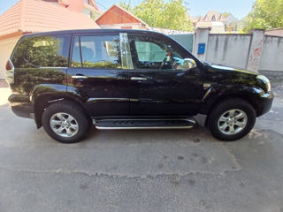 Toyota Land Cruiser Prado foto 9