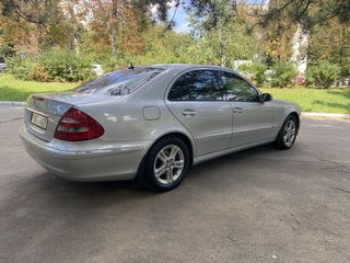 Mercedes E Class foto 4