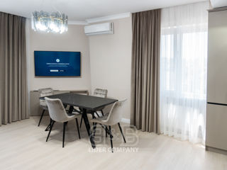 Apartament cu 2 camere, 65 m², Centru, Chișinău foto 2