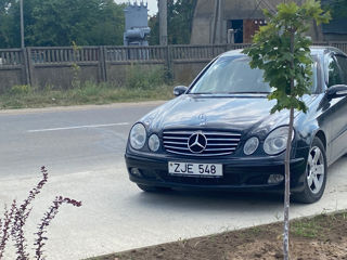 Mercedes E-Class foto 3