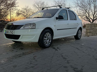 Renault Logan foto 4