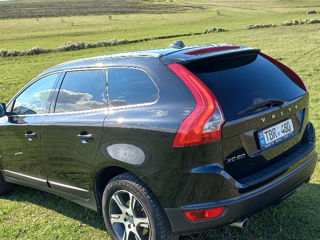 Volvo XC60 foto 1