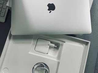 MacBook Air M1 (8/256 Gb) ideal