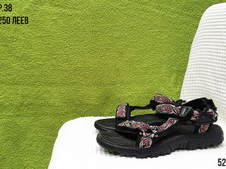 Wrangler, Quechua, Teva, Timbeland, Crocs размер 38-39 (220-380 леев) foto 4