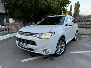 Mitsubishi Outlander foto 9