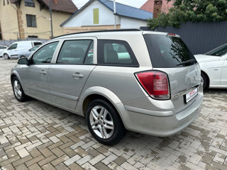 Opel Astra foto 4