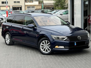 Volkswagen Passat foto 3