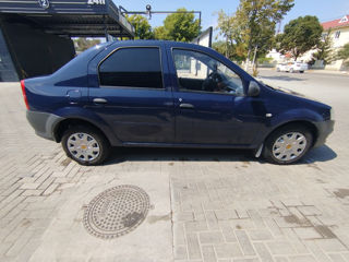 Dacia Logan foto 4